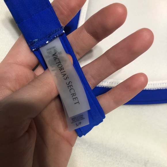 VICTORIA SECRET push-up bikini top and bottoms - Picture 3 of 5